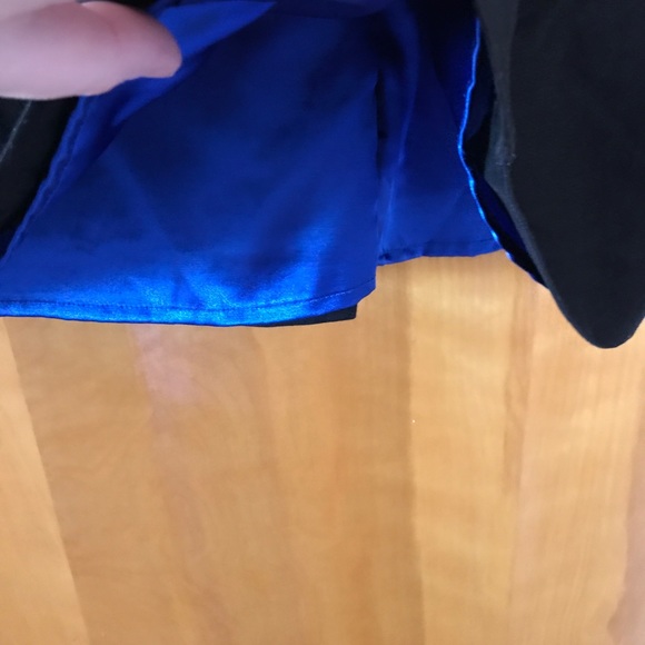 Black Pencil Skirt - Picture 2 of 4